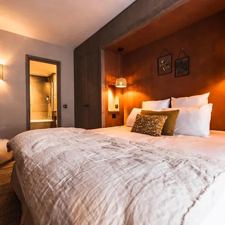 De La Roche Hotel