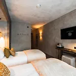 De La Roche Hotel 4*