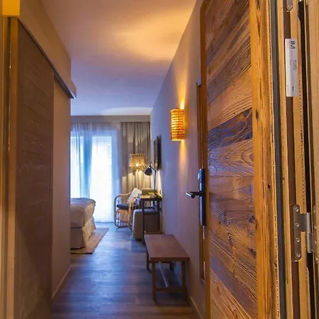 Hotel De La Roche Beaufort (Savoie)