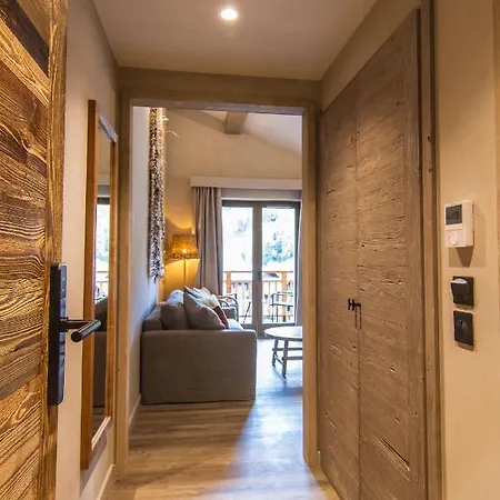 Hotel De La Roche 4*
