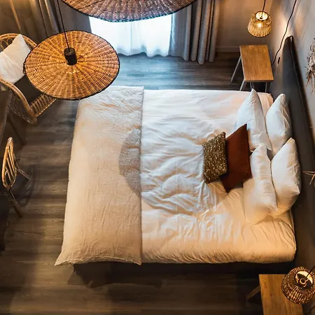 De La Roche Hotel 4*